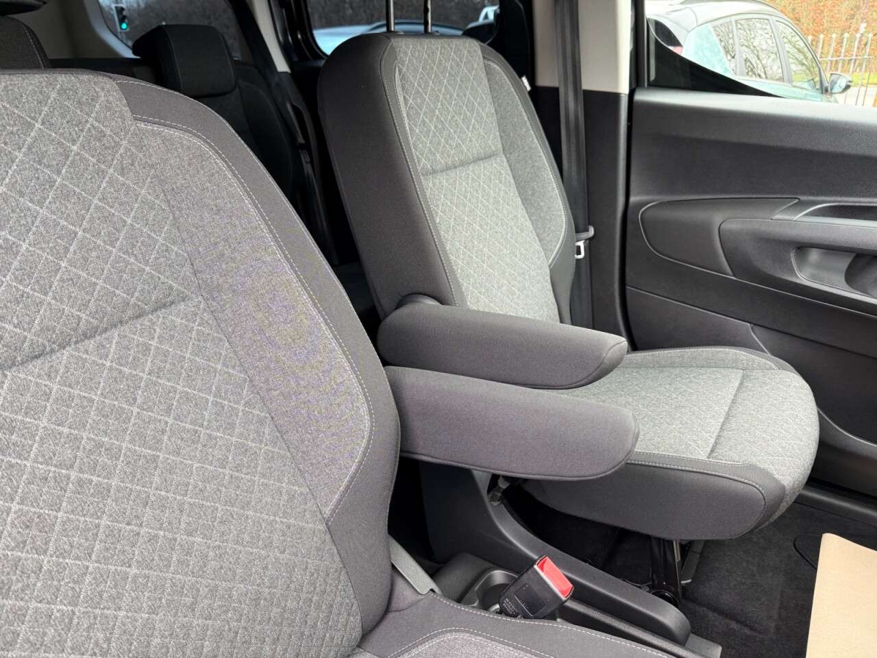 2025 VAUXHALL COMBO LIFE ELECTRIC 2025 VAUXHALL COMBO LIFE ELECTRIC