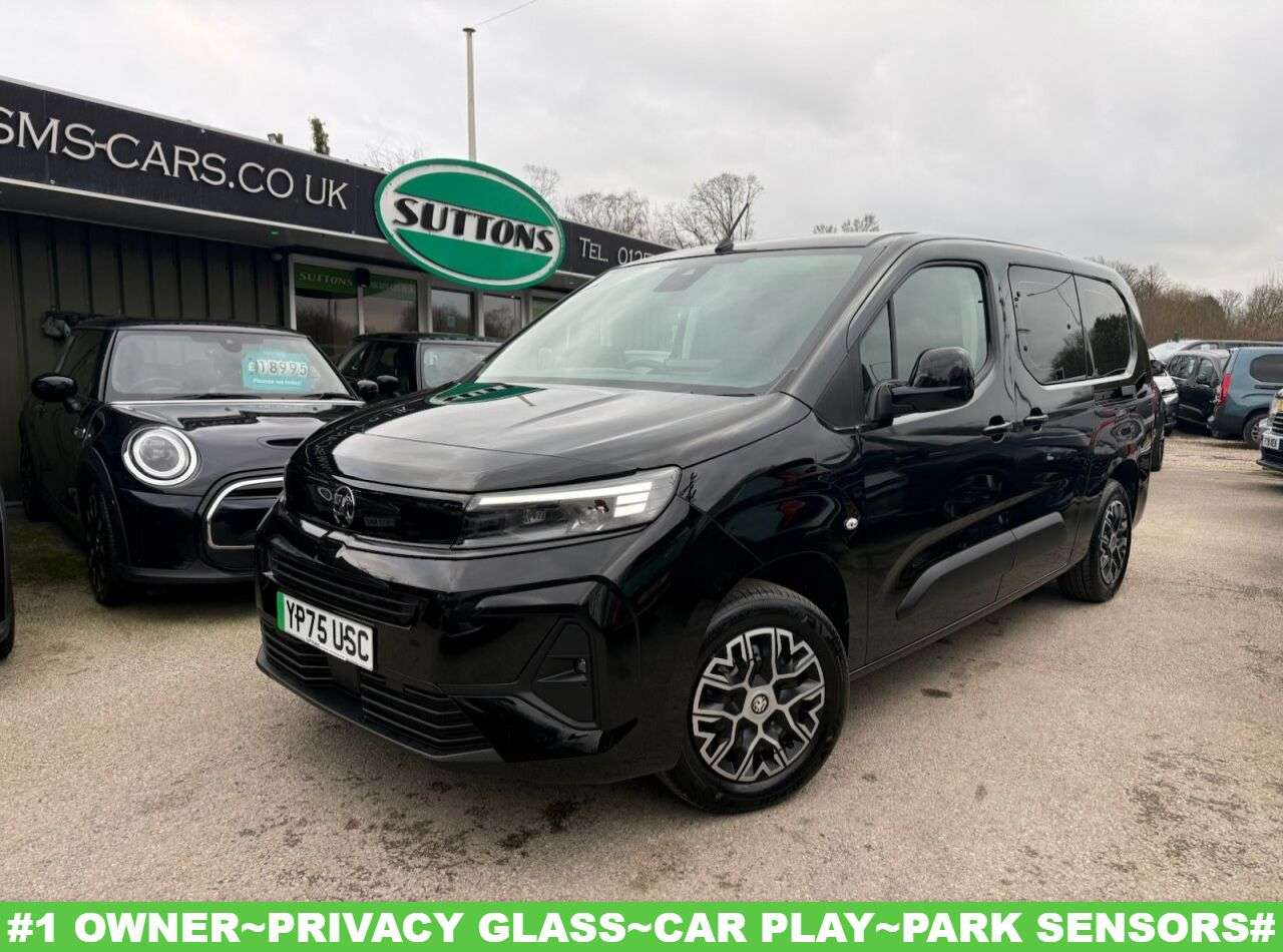 A 2025 VAUXHALL COMBO LIFE ELECTRIC 52kWh Design XL MPV 5dr Electric Auto (7.4kW Charger) (136 ps) 1 OWNER + VA A 2025 VAUXHALL COMBO LIFE ELECTRIC 52kWh Design XL MPV 5dr Electric Auto (7.4kW Charger) (136 ps) 1 OWNER + VA