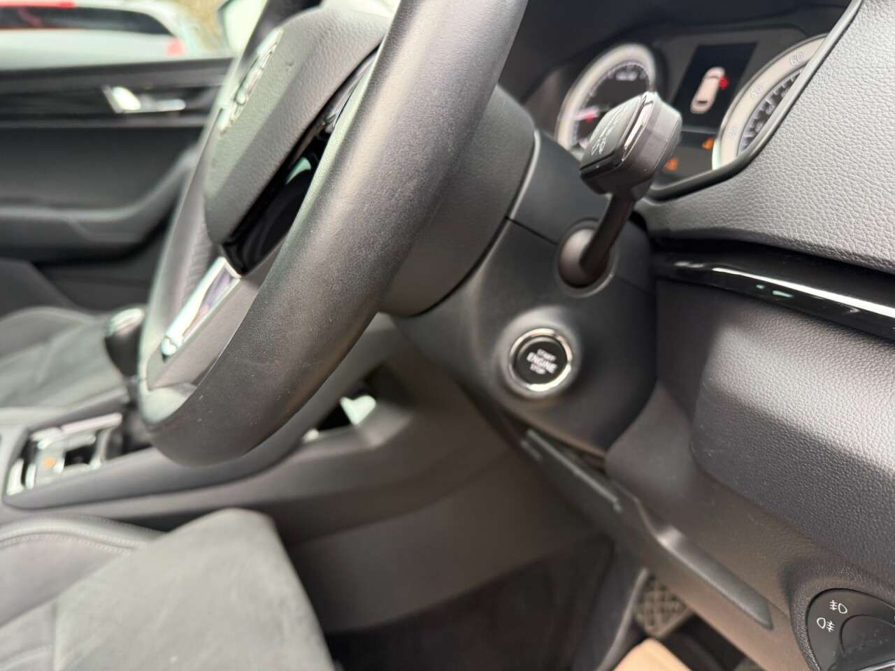 2020 SKODA KAROQ 2020 SKODA KAROQ