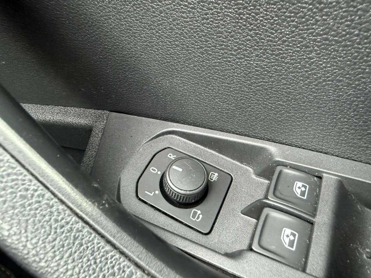 2020 SKODA KAROQ 2020 SKODA KAROQ