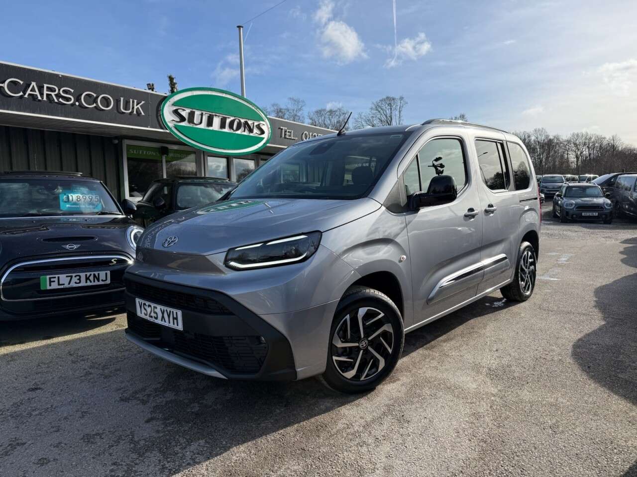 A 2025 TOYOTA PROACE CITY VERSO 50kWh Design Short MPV 5dr Electric Auto (136 ps) A 2025 TOYOTA PROACE CITY VERSO 50kWh Design Short MPV 5dr Electric Auto (136 ps)