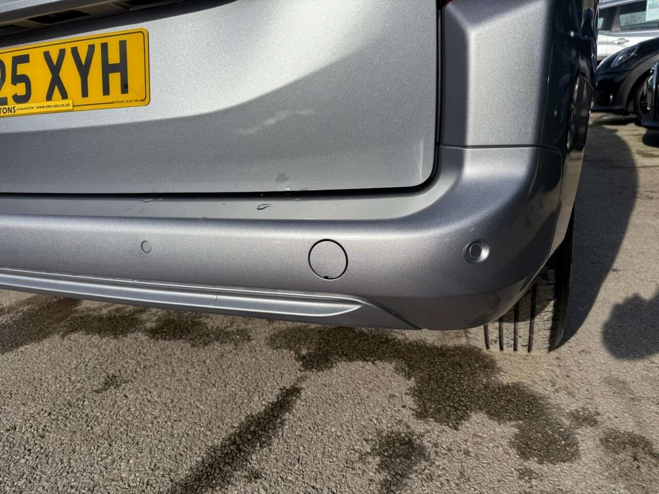 2025 TOYOTA PROACE CITY VERSO 2025 TOYOTA PROACE CITY VERSO