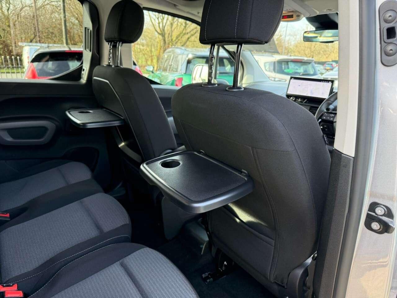 2025 TOYOTA PROACE CITY VERSO 2025 TOYOTA PROACE CITY VERSO