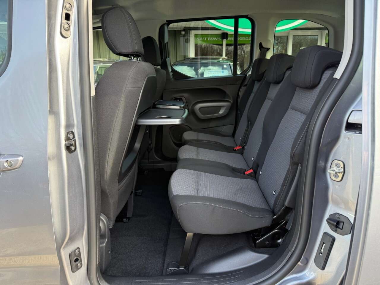 2025 TOYOTA PROACE CITY VERSO 2025 TOYOTA PROACE CITY VERSO