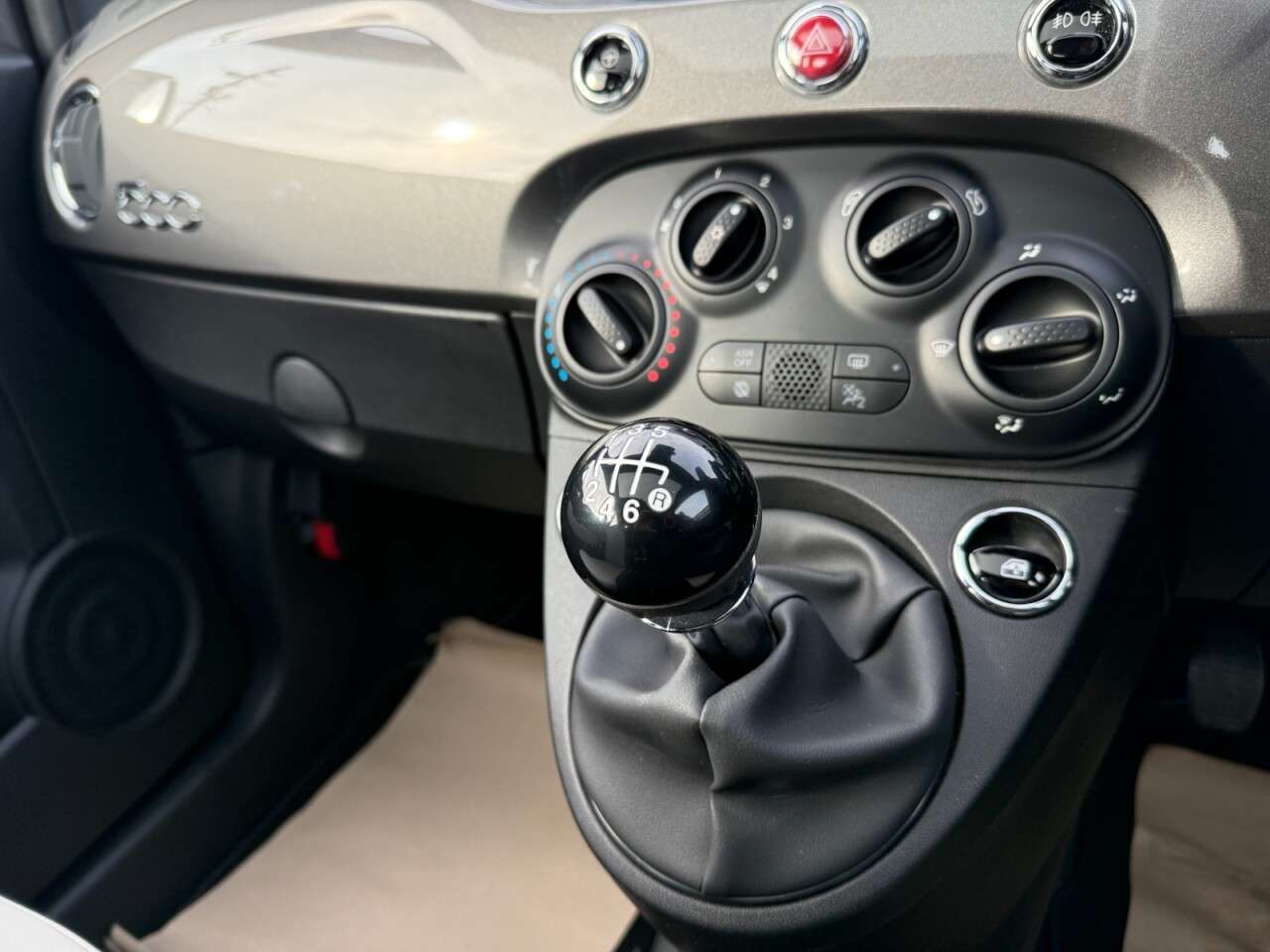 2023 FIAT 500 2023 FIAT 500