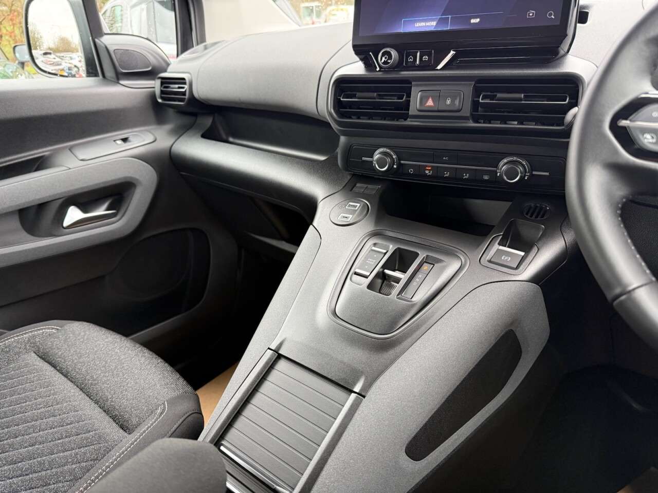 2026 PEUGEOT E-RIFTER 2026 PEUGEOT E-RIFTER