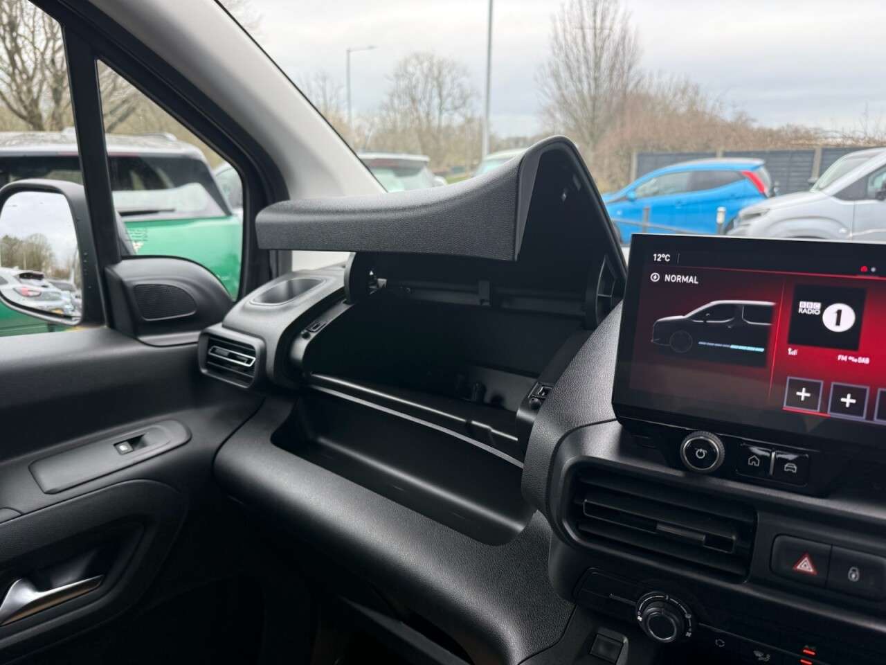 2026 VAUXHALL COMBO LIFE ELECTRIC 2026 VAUXHALL COMBO LIFE ELECTRIC