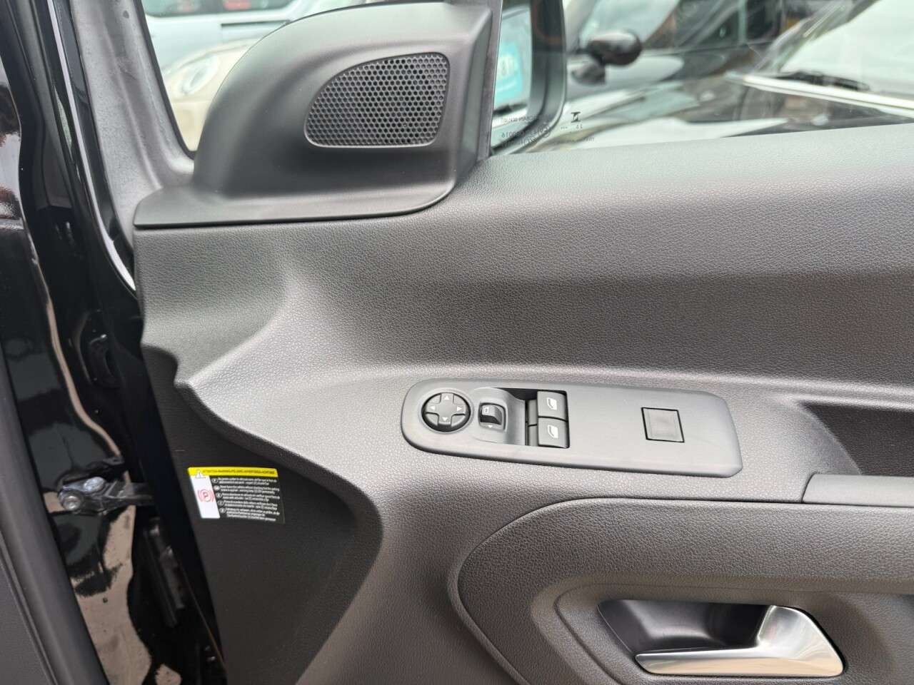 2026 VAUXHALL COMBO LIFE ELECTRIC 2026 VAUXHALL COMBO LIFE ELECTRIC