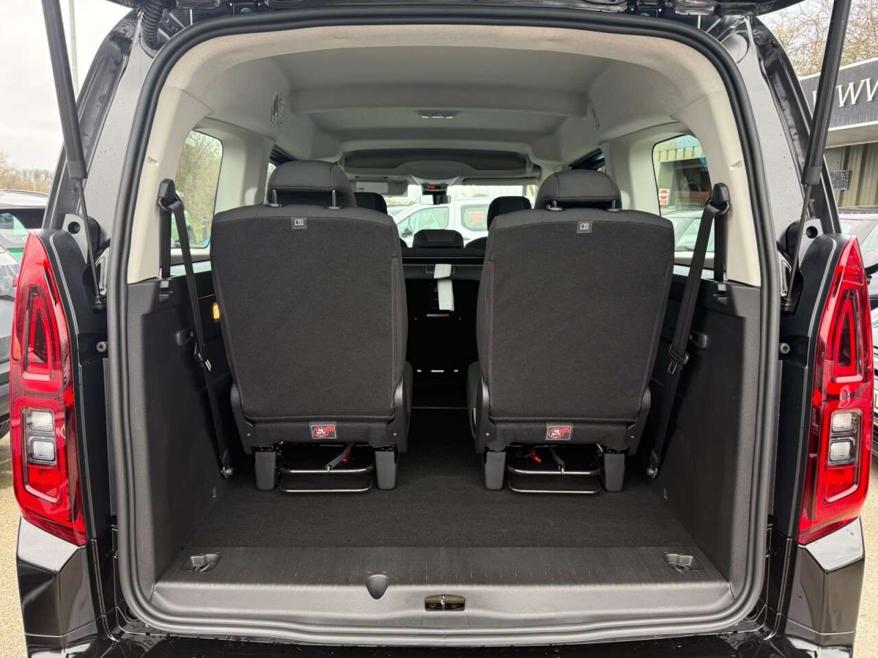 2026 VAUXHALL COMBO LIFE ELECTRIC 2026 VAUXHALL COMBO LIFE ELECTRIC