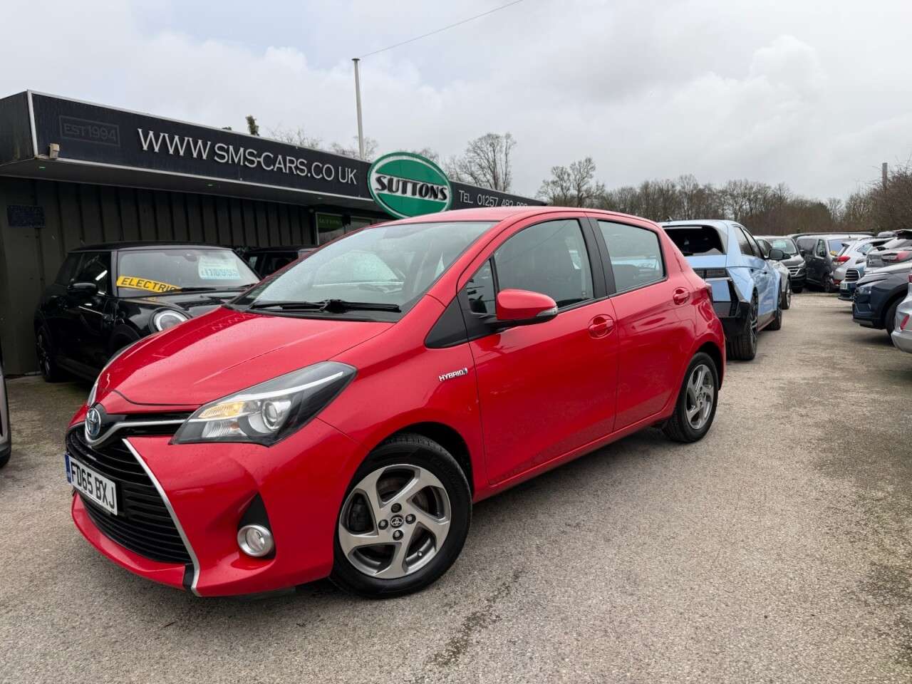 A 2015 TOYOTA YARIS 1.5 VVT-h Icon Hatchback 5dr Petrol Hybrid E-CVT Euro 6 (101 ps) £20 ROAD T A 2015 TOYOTA YARIS 1.5 VVT-h Icon Hatchback 5dr Petrol Hybrid E-CVT Euro 6 (101 ps) £20 ROAD T