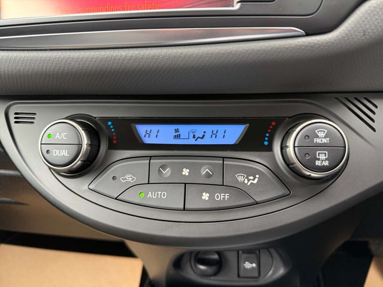 2015 TOYOTA YARIS 2015 TOYOTA YARIS