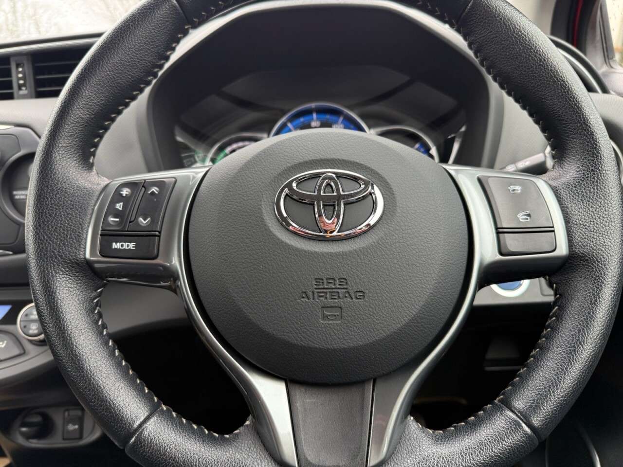 2015 TOYOTA YARIS 2015 TOYOTA YARIS