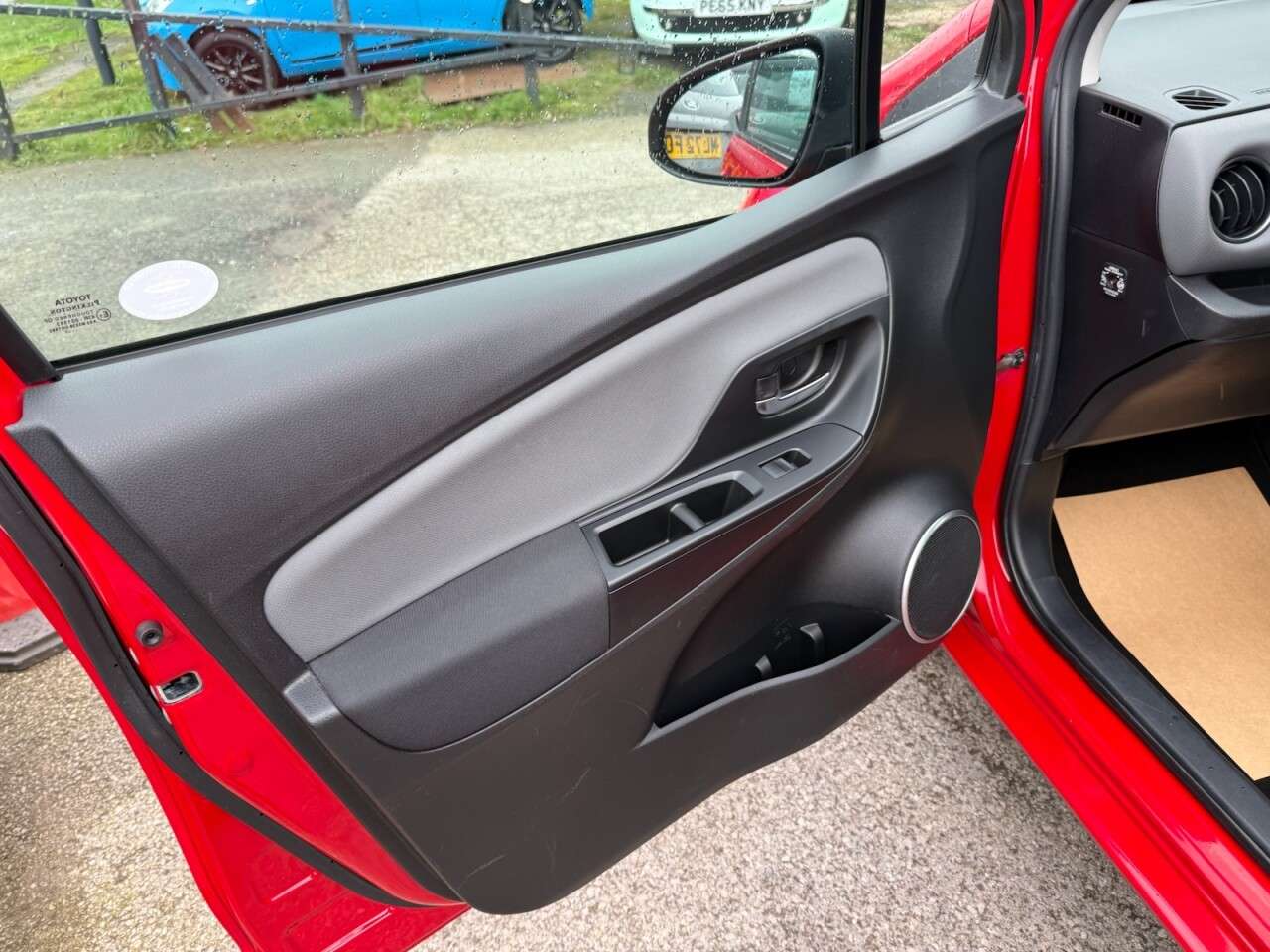 2015 TOYOTA YARIS 2015 TOYOTA YARIS