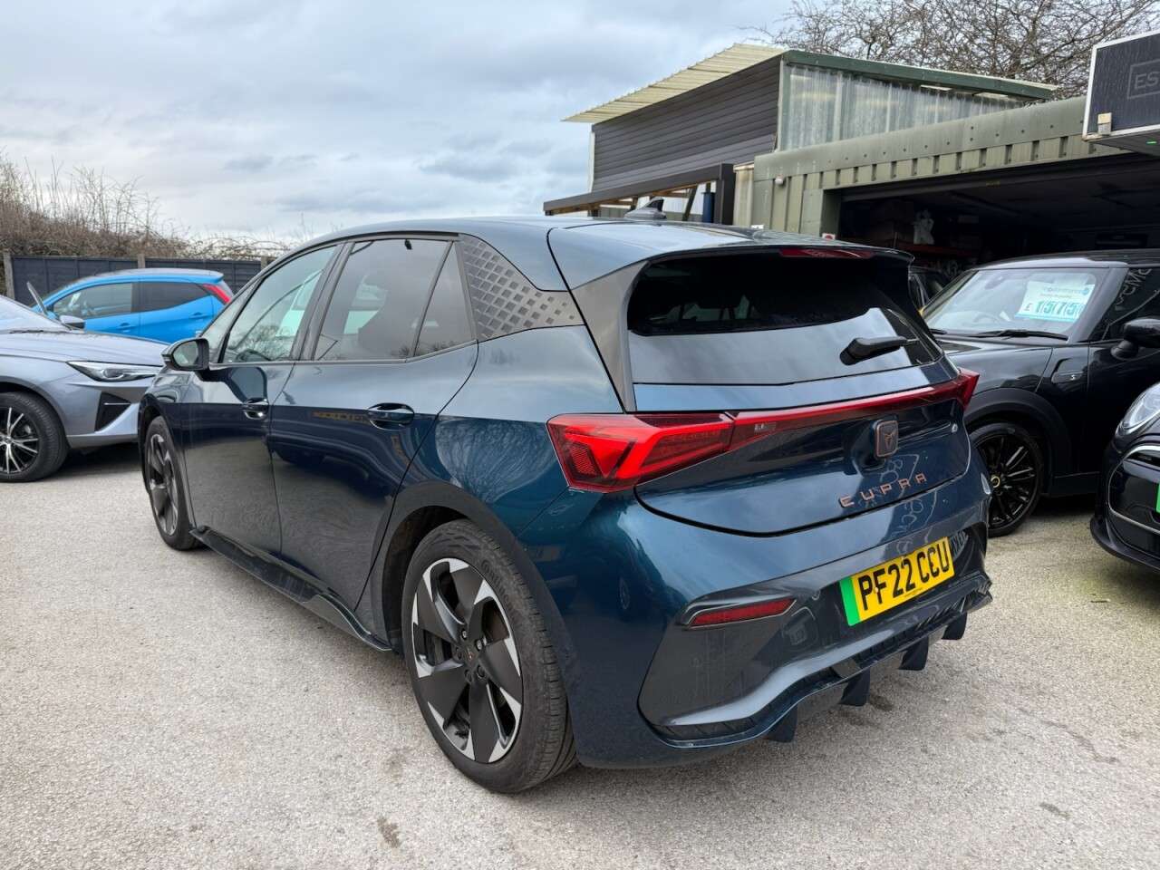 A 2022 CUPRA BORN 58kWh V2 Hatchback 5dr Electric Auto (204 ps) A 2022 CUPRA BORN 58kWh V2 Hatchback 5dr Electric Auto (204 ps)