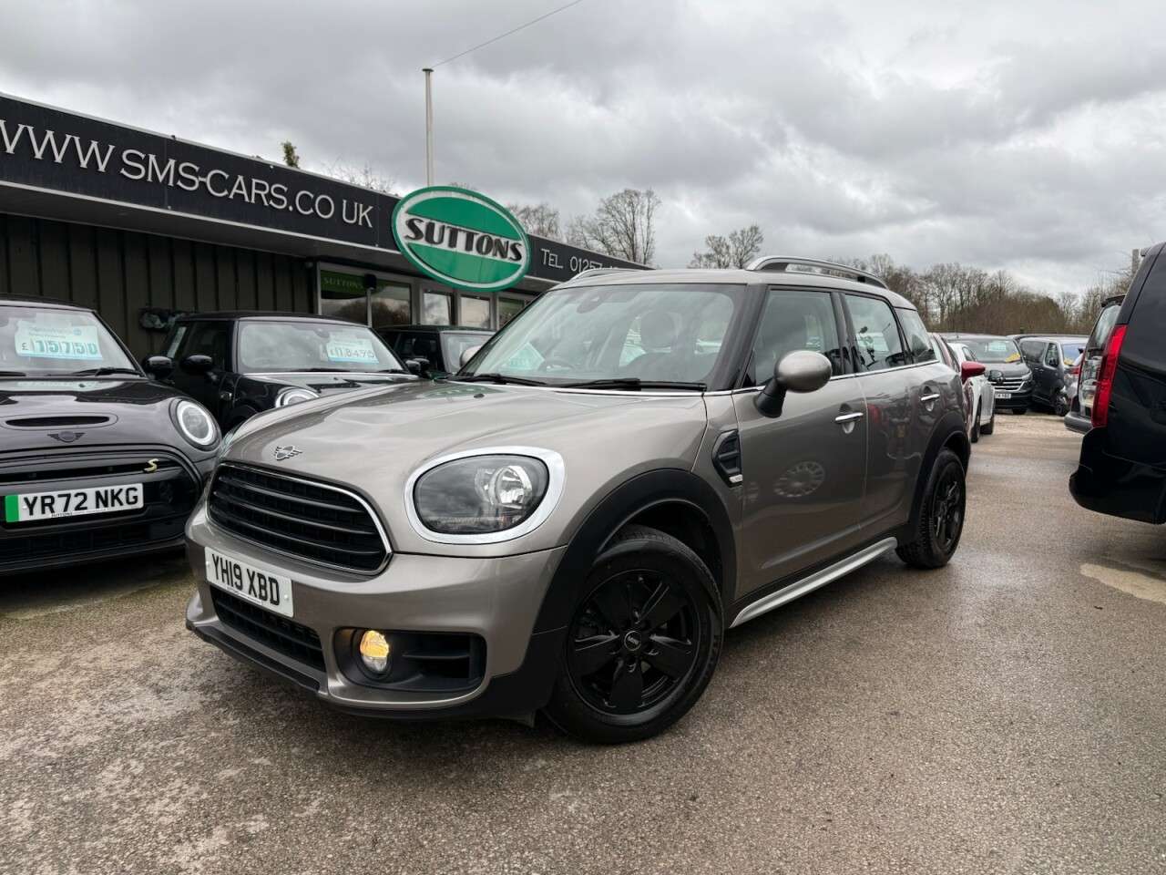 A 2019 MINI COUNTRYMAN 1.5 Cooper Classic SUV 5dr Petrol Steptronic Euro 6 (s/s) (136 ps) **1 FORM A 2019 MINI COUNTRYMAN 1.5 Cooper Classic SUV 5dr Petrol Steptronic Euro 6 (s/s) (136 ps) **1 FORM