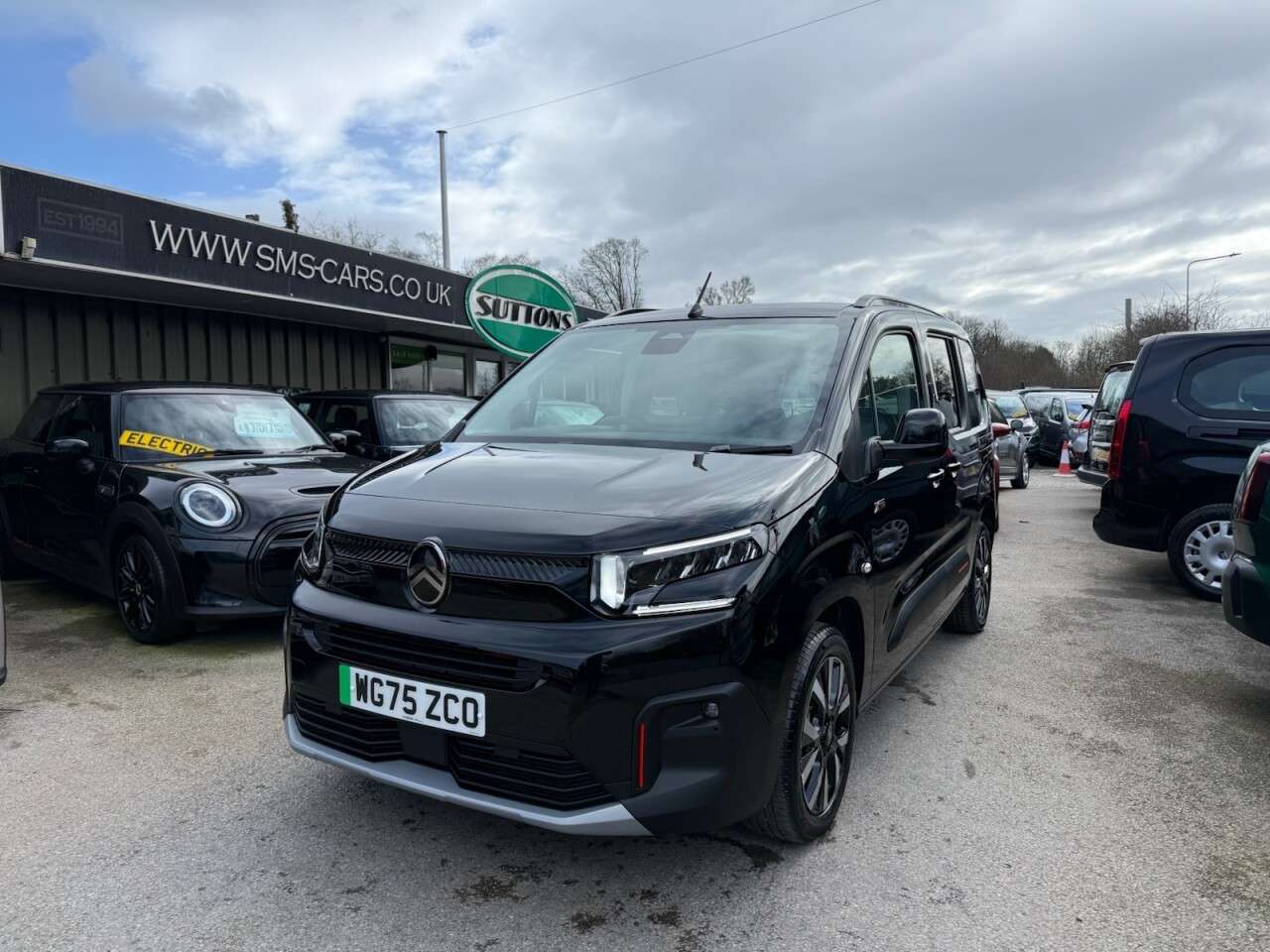 A 2025 CITROEN E-BERLINGO 52kWh MAX M MPV 5dr Electric Auto (7.4kW Charger) (136 ps) CAR PLAY~REVERSE A 2025 CITROEN E-BERLINGO 52kWh MAX M MPV 5dr Electric Auto (7.4kW Charger) (136 ps) CAR PLAY~REVERSE