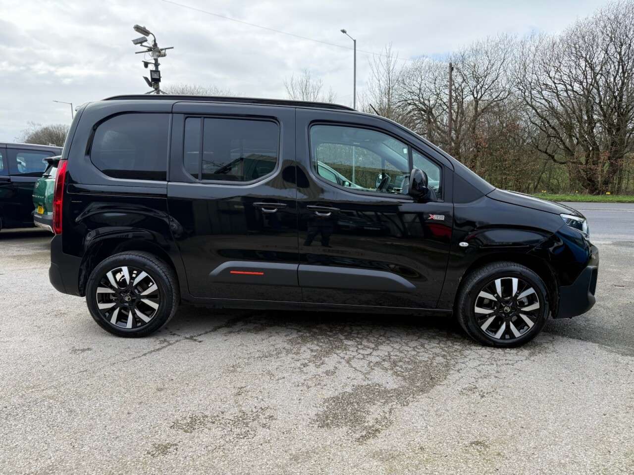A 2025 CITROEN E-BERLINGO 52kWh MAX M MPV 5dr Electric Auto (7.4kW Charger) (136 ps) CAR PLAY~REVERSE A 2025 CITROEN E-BERLINGO 52kWh MAX M MPV 5dr Electric Auto (7.4kW Charger) (136 ps) CAR PLAY~REVERSE