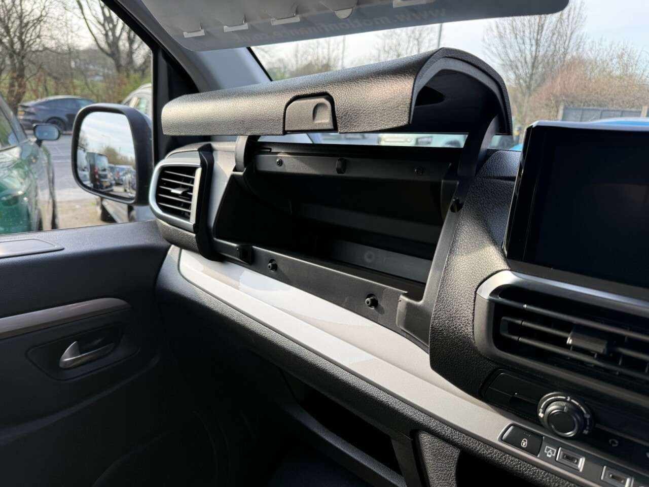 2025 PEUGEOT E- TRAVELLER 2025 PEUGEOT E- TRAVELLER