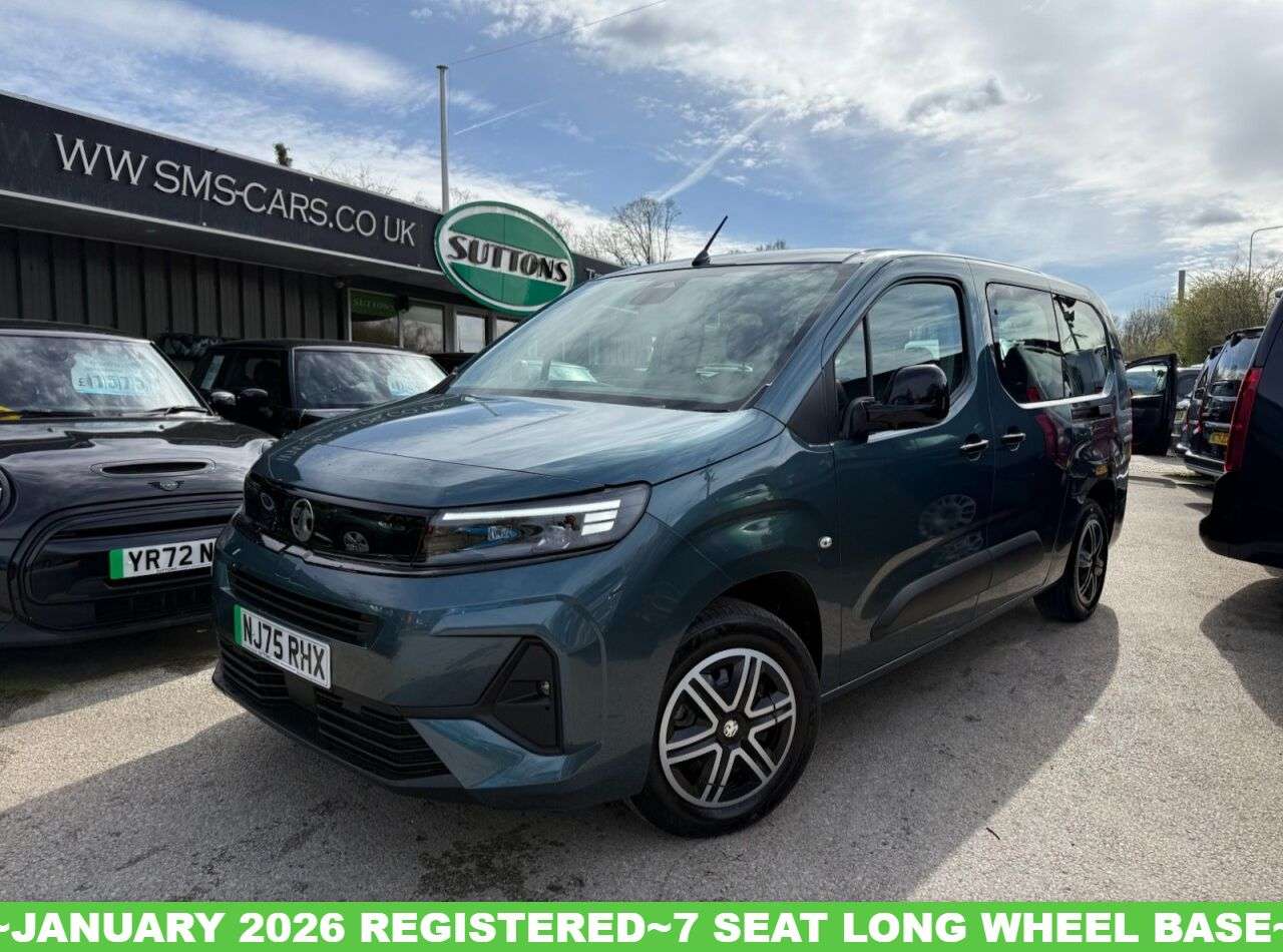 A 2026 VAUXHALL COMBO LIFE ELECTRIC 52kWh Design XL MPV 5dr Electric Auto (7.4kW Charger) (136 ps) JANUARY 2026 A 2026 VAUXHALL COMBO LIFE ELECTRIC 52kWh Design XL MPV 5dr Electric Auto (7.4kW Charger) (136 ps) JANUARY 2026