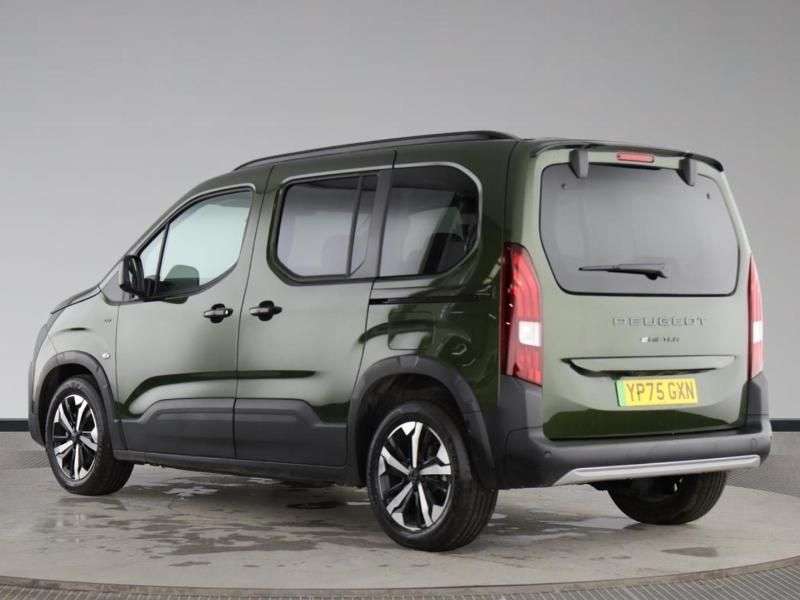 A 2025 PEUGEOT E-RIFTER 52kWh GT Standard MPV 5dr Electric Auto (7.4kW Charger) (136 ps) +++ARRIVIN A 2025 PEUGEOT E-RIFTER 52kWh GT Standard MPV 5dr Electric Auto (7.4kW Charger) (136 ps) +++ARRIVIN