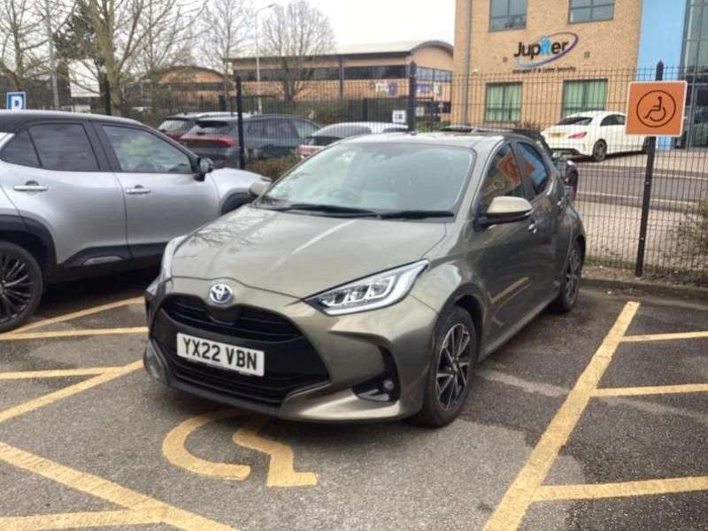 A 2022 TOYOTA YARIS 1.5 VVT-h Design Hatchback 5dr Petrol Hybrid E-CVT Euro 6 (s/s) (116 ps) 4 A 2022 TOYOTA YARIS 1.5 VVT-h Design Hatchback 5dr Petrol Hybrid E-CVT Euro 6 (s/s) (116 ps) 4