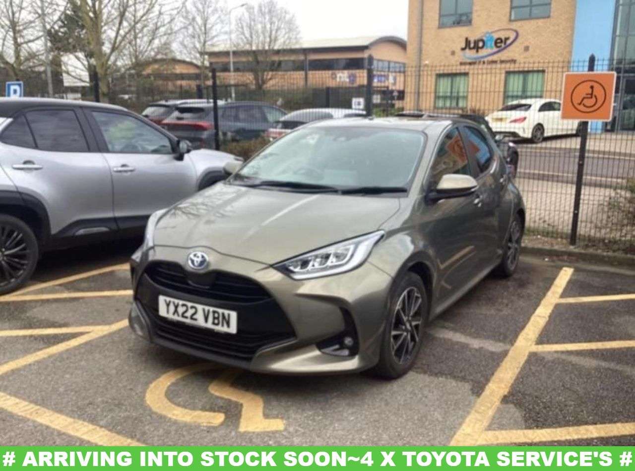 A 2022 TOYOTA YARIS 1.5 VVT-h Design Hatchback 5dr Petrol Hybrid E-CVT Euro 6 (s/s) (116 ps) 4 A 2022 TOYOTA YARIS 1.5 VVT-h Design Hatchback 5dr Petrol Hybrid E-CVT Euro 6 (s/s) (116 ps) 4