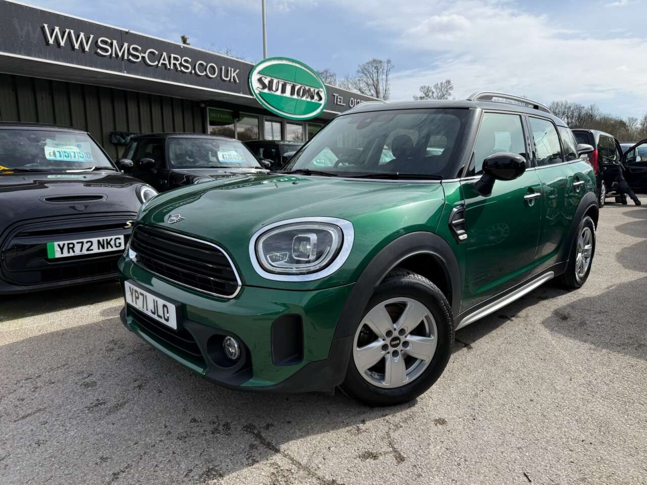 A 2021 MINI COUNTRYMAN 1.5 Cooper Classic SUV 5dr Petrol Manual Euro 6 (s/s) (136 ps) *SAT NAV~APP A 2021 MINI COUNTRYMAN 1.5 Cooper Classic SUV 5dr Petrol Manual Euro 6 (s/s) (136 ps) *SAT NAV~APP