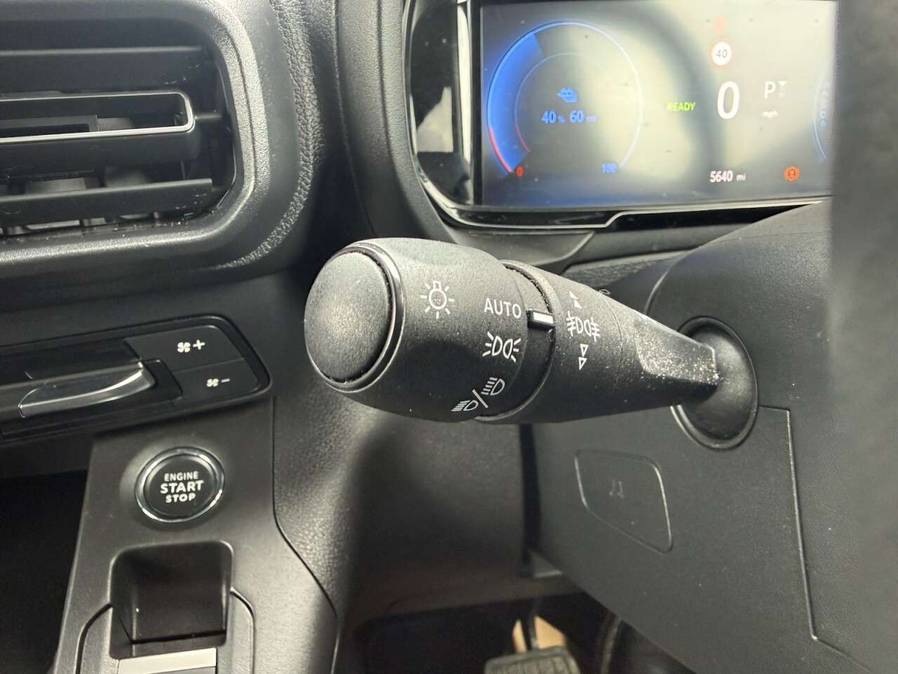 2025 TOYOTA PROACE CITY VERSO 2025 TOYOTA PROACE CITY VERSO