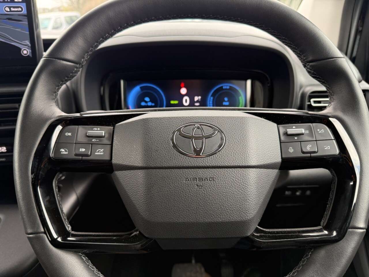 2025 TOYOTA PROACE CITY VERSO 2025 TOYOTA PROACE CITY VERSO