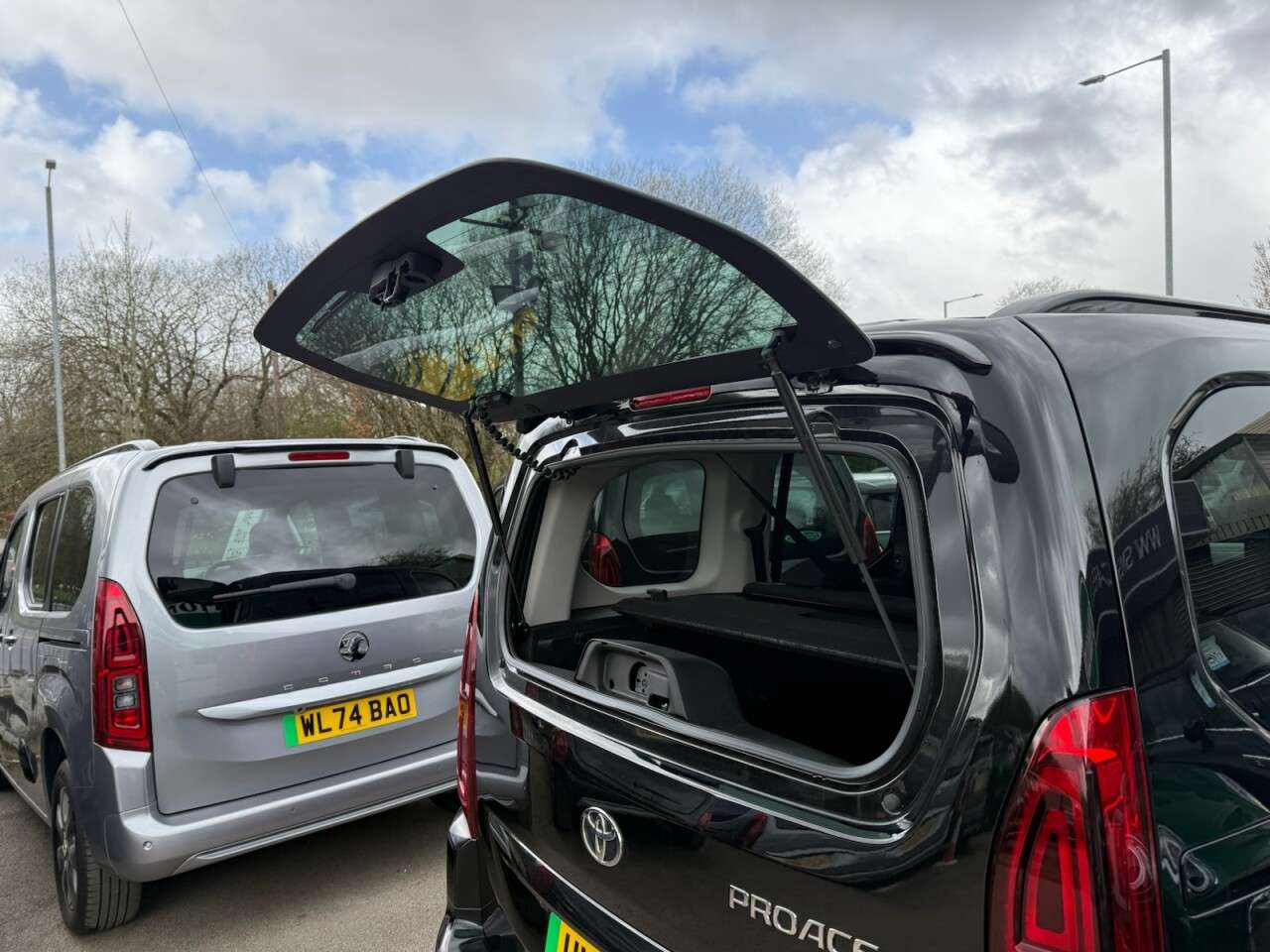 2025 TOYOTA PROACE CITY VERSO 2025 TOYOTA PROACE CITY VERSO