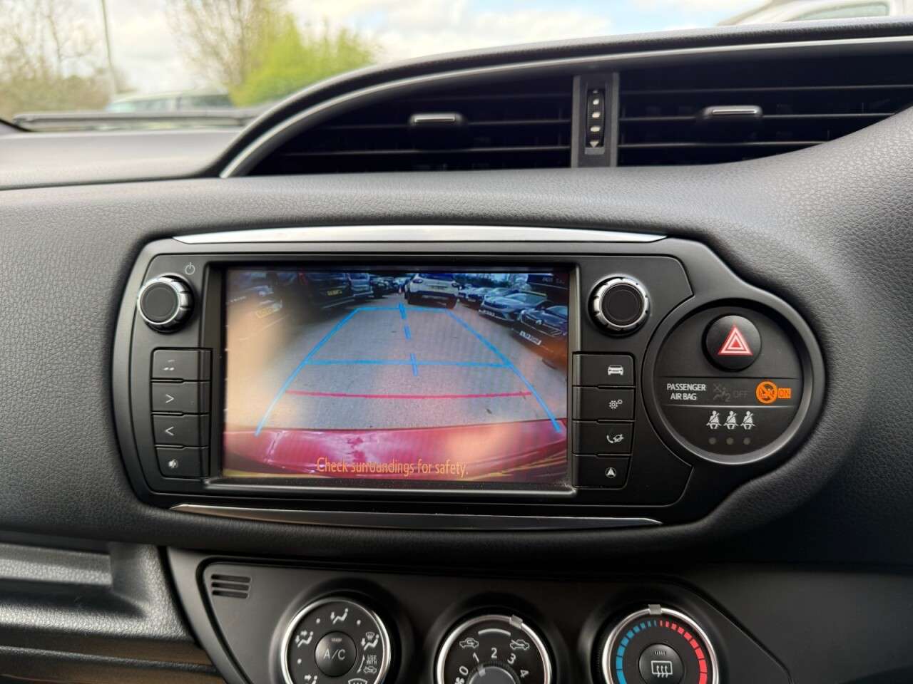 2016 TOYOTA YARIS 2016 TOYOTA YARIS