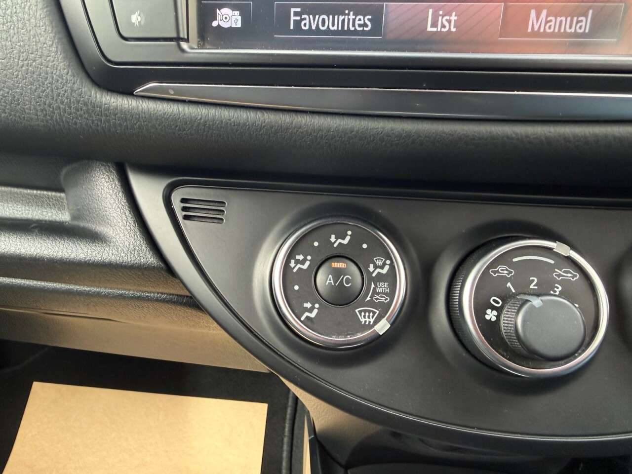 2016 TOYOTA YARIS 2016 TOYOTA YARIS