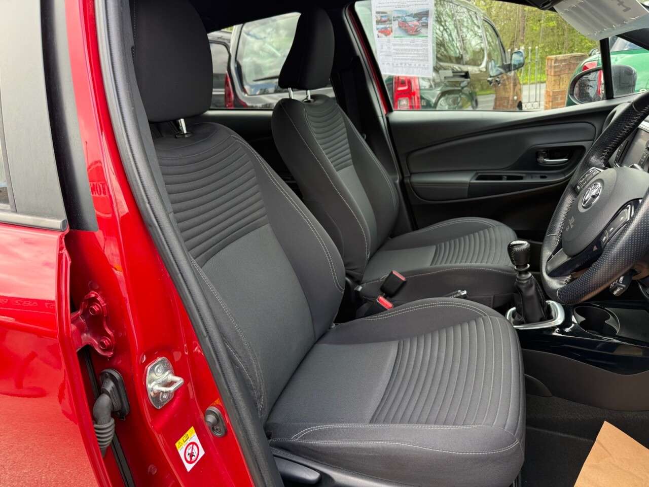 2016 TOYOTA YARIS 2016 TOYOTA YARIS