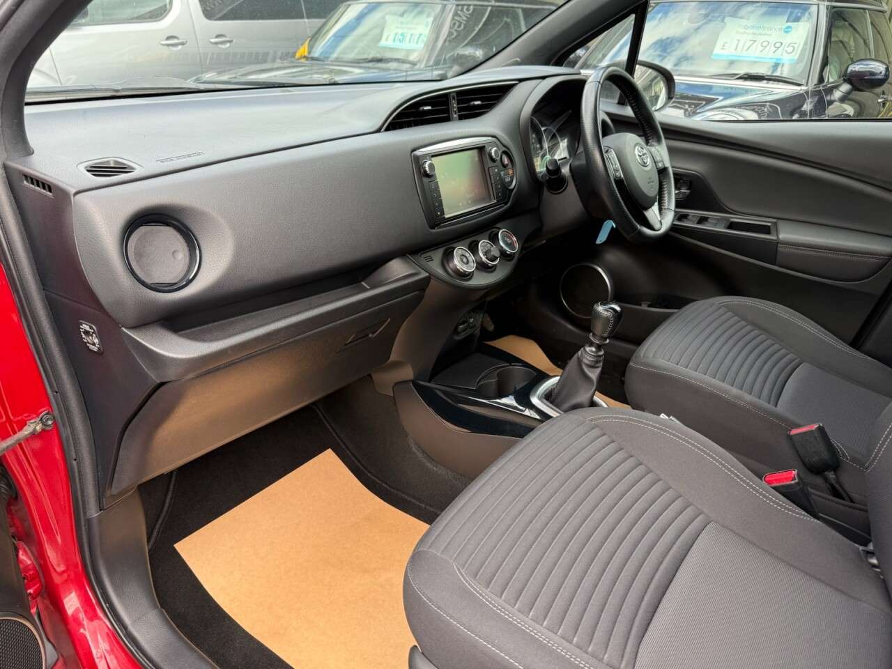 2016 TOYOTA YARIS 2016 TOYOTA YARIS