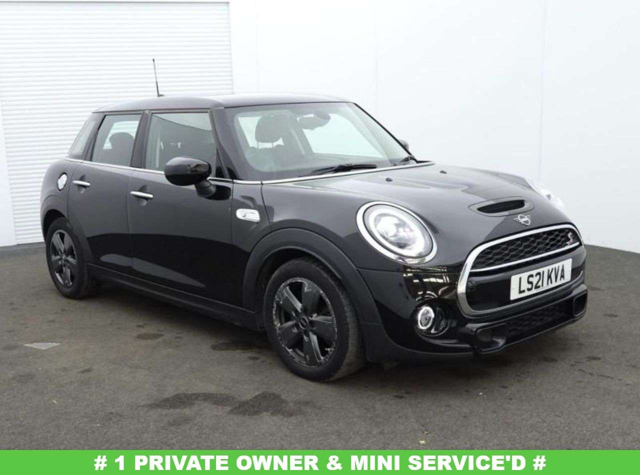 A 2021 MINI HATCH 2.0 Cooper S Classic Hatchback 5dr Petrol Steptronic Euro 6 (s/s) (192 ps) A 2021 MINI HATCH 2.0 Cooper S Classic Hatchback 5dr Petrol Steptronic Euro 6 (s/s) (192 ps)