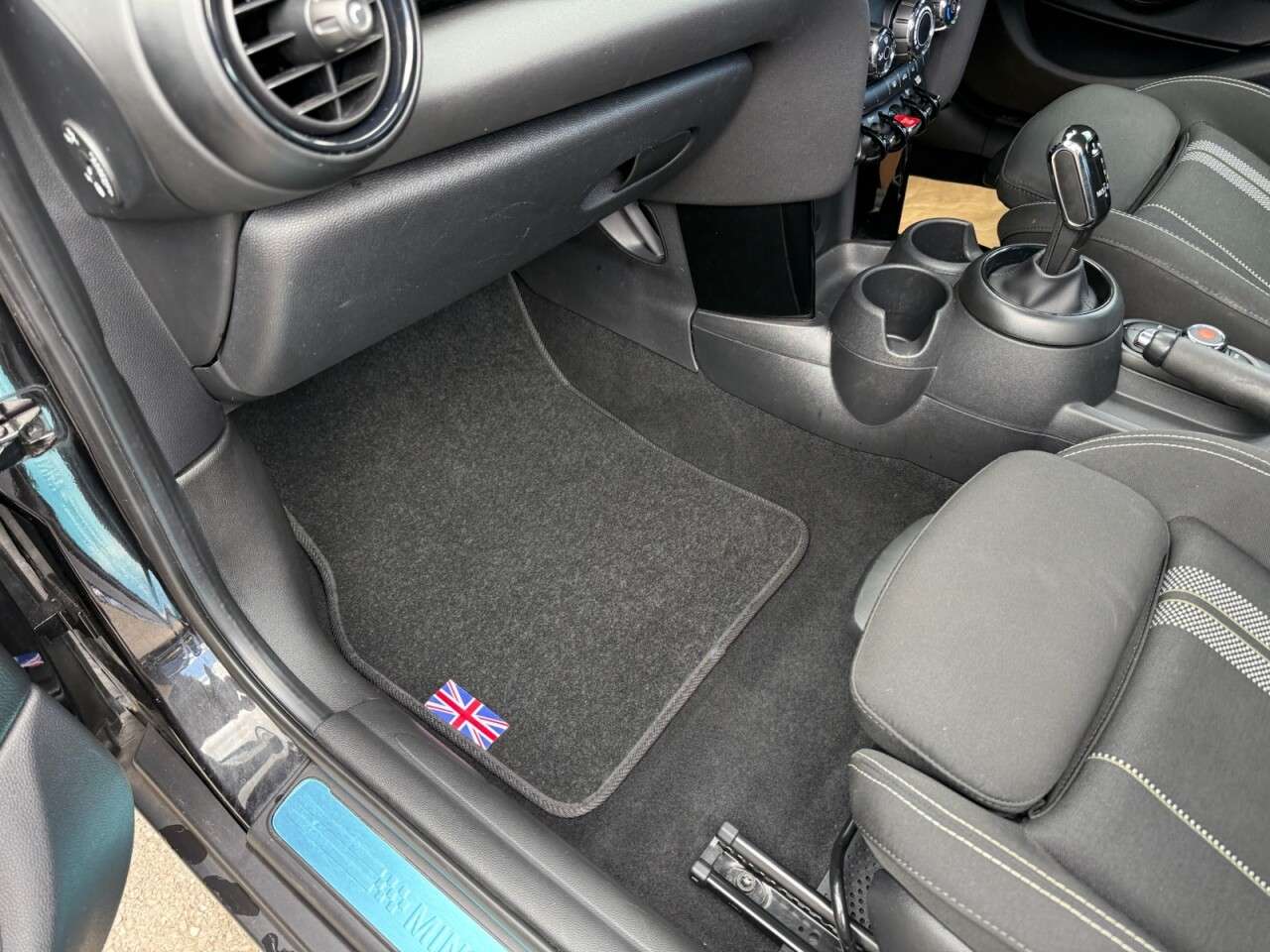 2021 MINI HATCH 2021 MINI HATCH