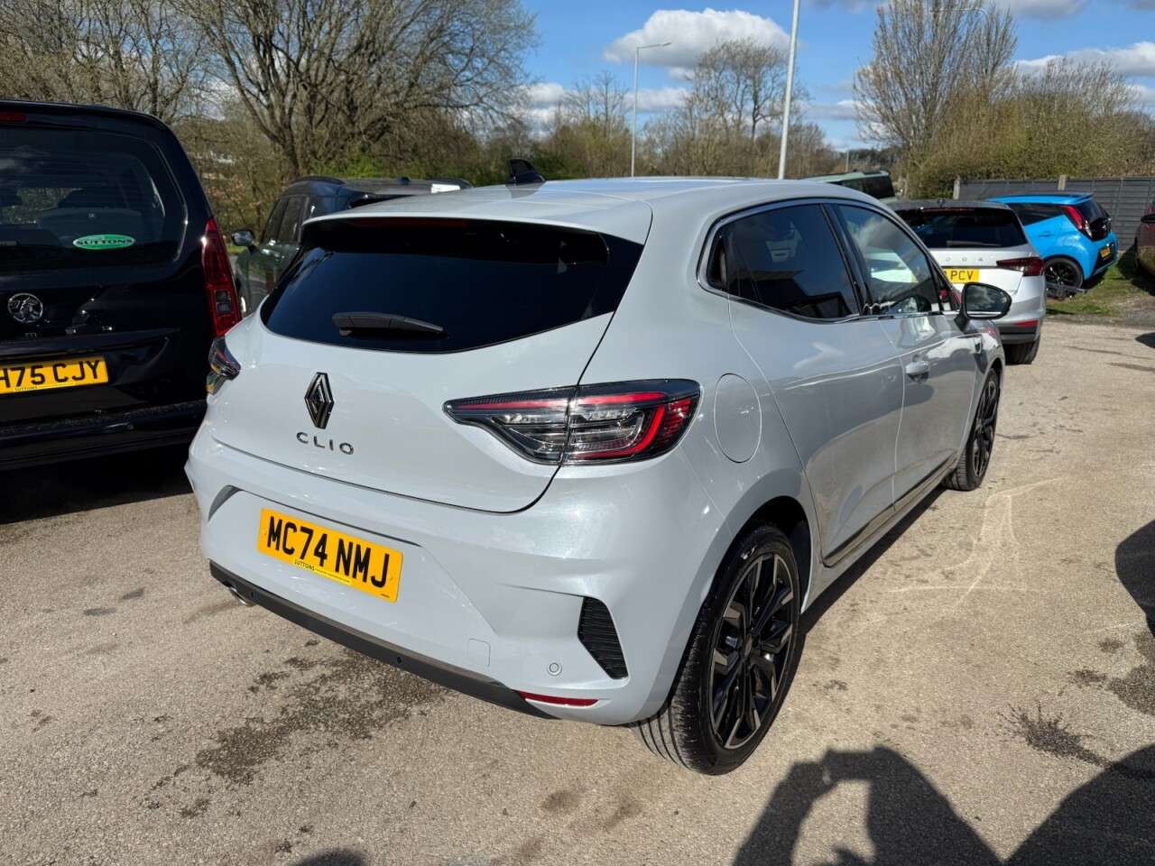 A 2025 RENAULT CLIO 1.0 TCe techno Hatchback 5dr Petrol Manual Euro 6 (s/s) (90 ps) APPLE CAR P A 2025 RENAULT CLIO 1.0 TCe techno Hatchback 5dr Petrol Manual Euro 6 (s/s) (90 ps) APPLE CAR P