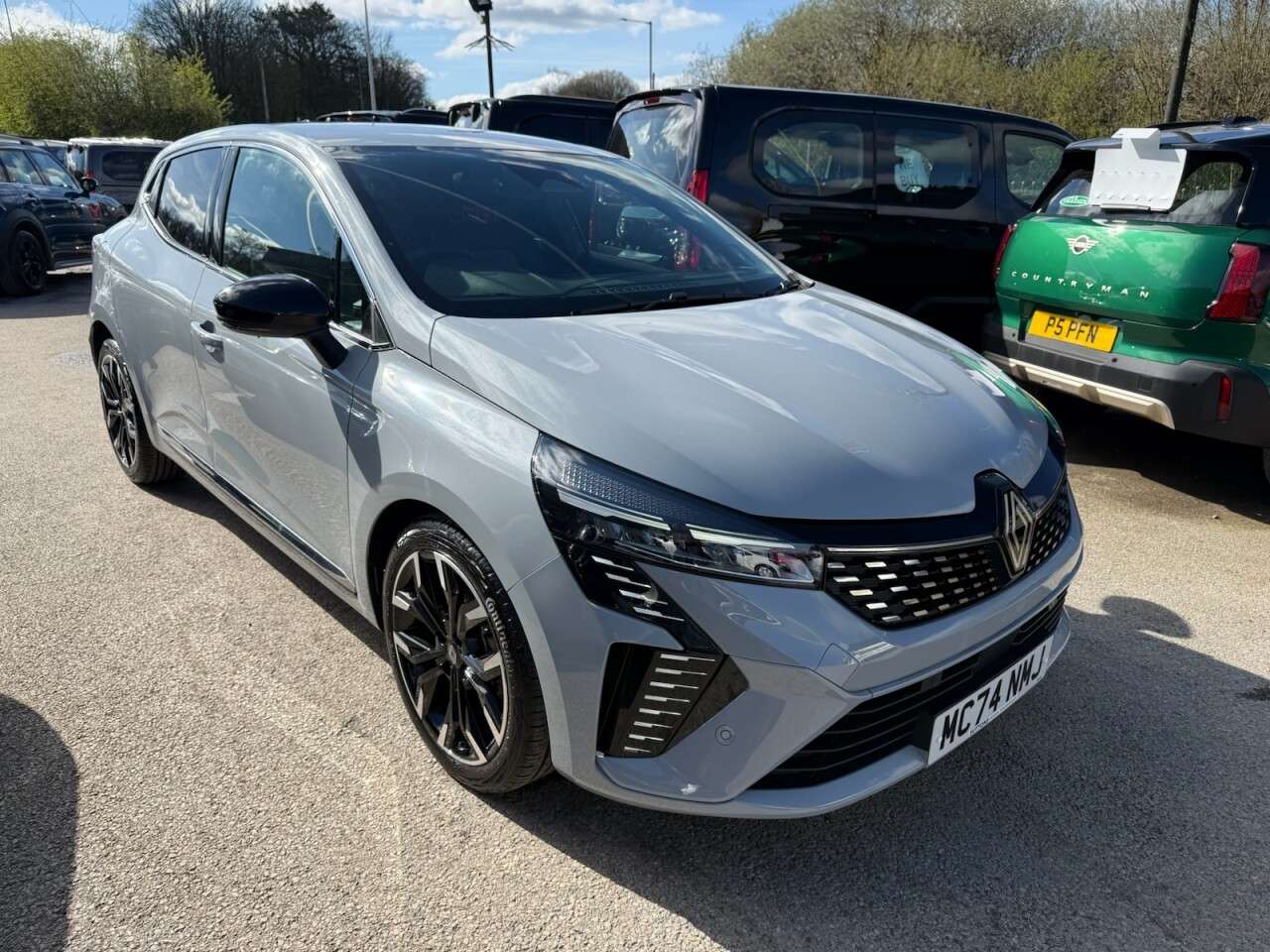 2025 RENAULT CLIO 2025 RENAULT CLIO