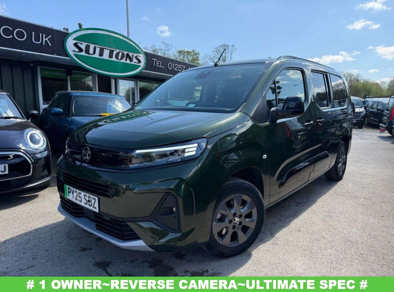 A 2025 VAUXHALL COMBO LIFE ELECTRIC 52kWh Ultimate XL MPV 5dr Electric Auto (7.4kW Charger) (136 ps) A 2025 VAUXHALL COMBO LIFE ELECTRIC 52kWh Ultimate XL MPV 5dr Electric Auto (7.4kW Charger) (136 ps)