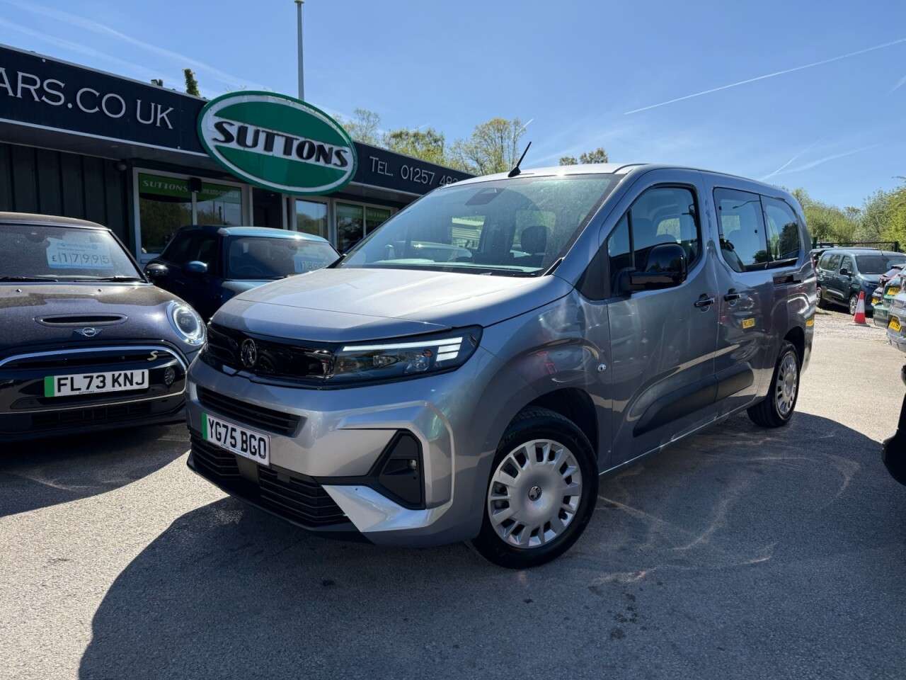 A 2026 VAUXHALL COMBO LIFE ELECTRIC 52kWh Design XL MPV 5dr Electric Auto (7.4kW Charger) (136 ps) **FIRST REGI A 2026 VAUXHALL COMBO LIFE ELECTRIC 52kWh Design XL MPV 5dr Electric Auto (7.4kW Charger) (136 ps) **FIRST REGI