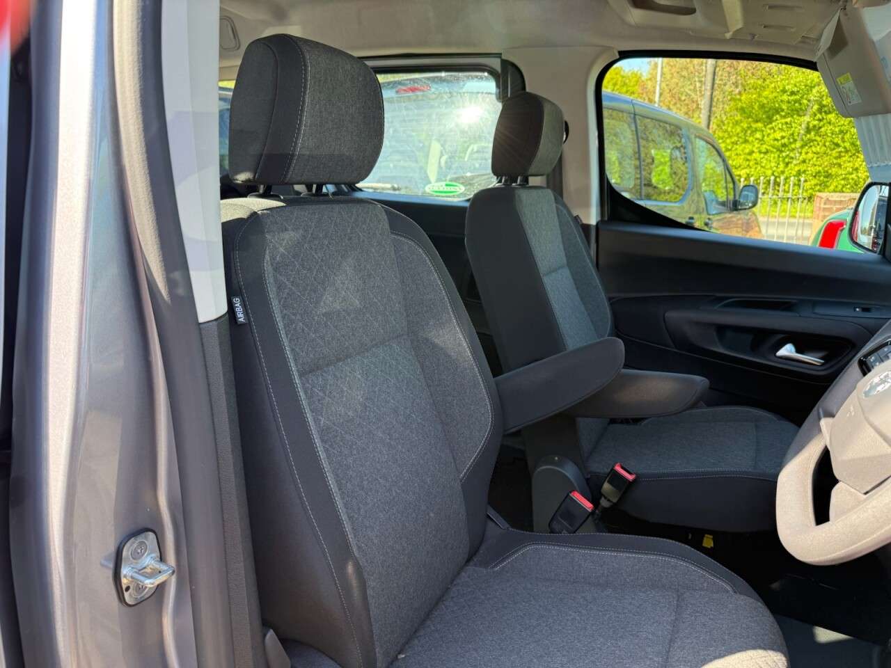 2026 VAUXHALL COMBO LIFE ELECTRIC 2026 VAUXHALL COMBO LIFE ELECTRIC
