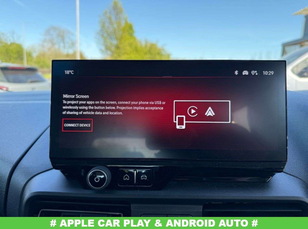 A 2026 VAUXHALL COMBO LIFE ELECTRIC 52kWh Design XL MPV 5dr Electric Auto (7.4kW Charger) (136 ps) **FIRST REGI A 2026 VAUXHALL COMBO LIFE ELECTRIC 52kWh Design XL MPV 5dr Electric Auto (7.4kW Charger) (136 ps) **FIRST REGI