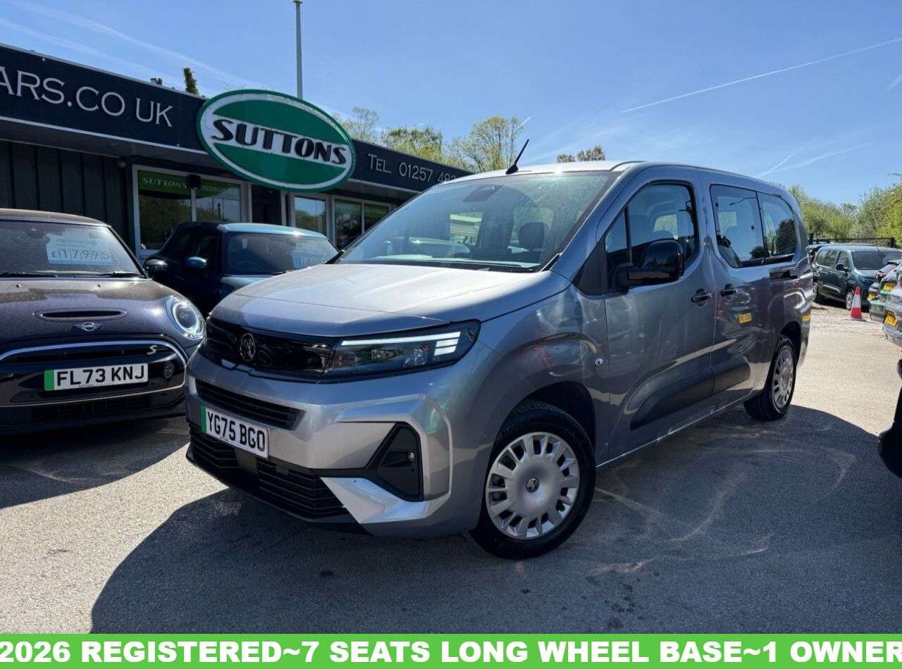 A 2026 VAUXHALL COMBO LIFE ELECTRIC 52kWh Design XL MPV 5dr Electric Auto (7.4kW Charger) (136 ps) **FIRST REGI A 2026 VAUXHALL COMBO LIFE ELECTRIC 52kWh Design XL MPV 5dr Electric Auto (7.4kW Charger) (136 ps) **FIRST REGI