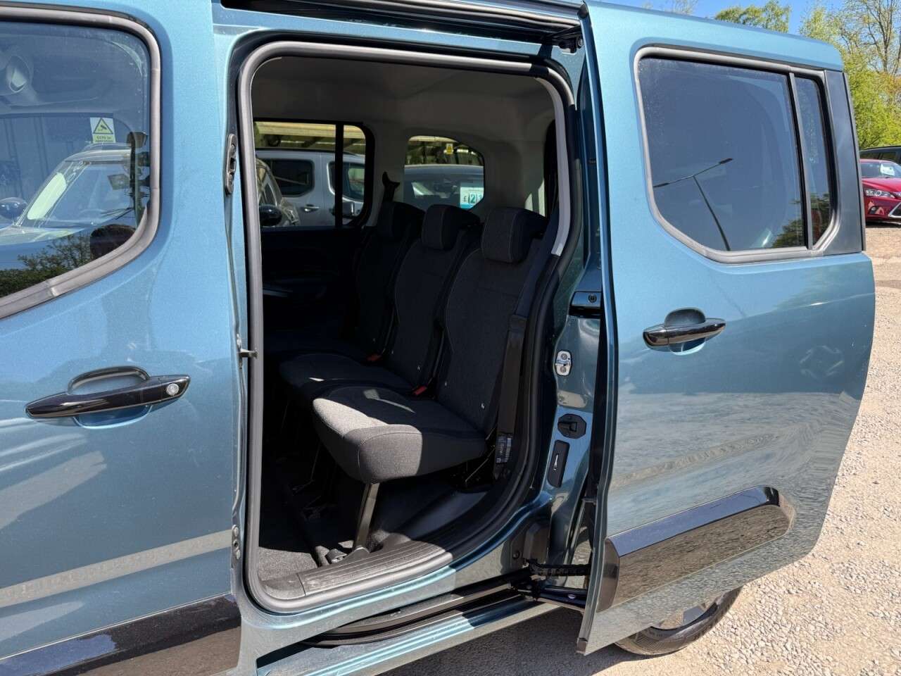2025 VAUXHALL COMBO LIFE ELECTRIC 2025 VAUXHALL COMBO LIFE ELECTRIC