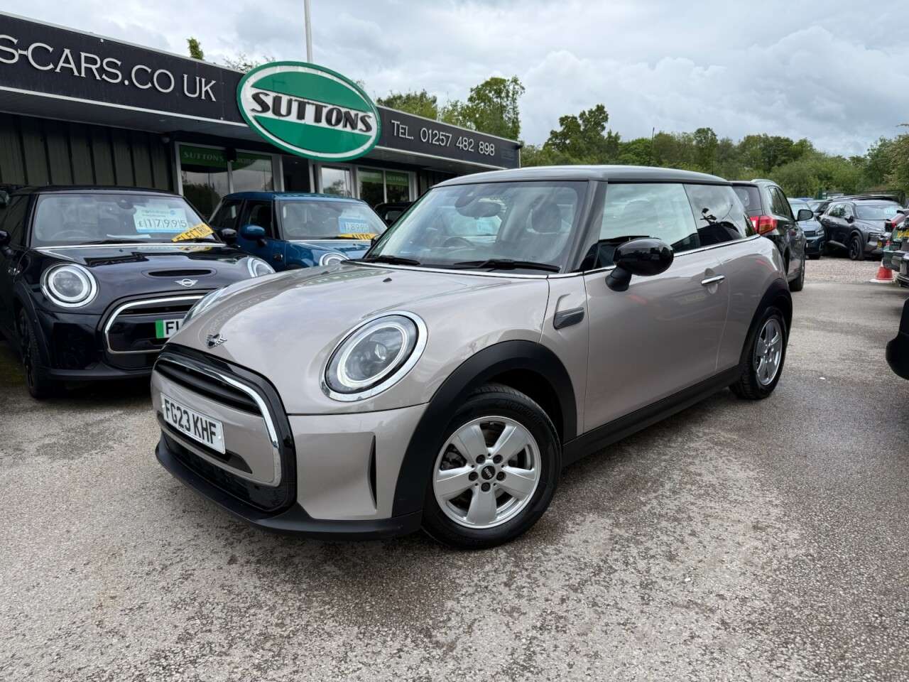 A 2023 MINI HATCH 1.5 Cooper Classic Hatchback 3dr Petrol Steptronic Euro 6 (s/s) (136 ps) PR A 2023 MINI HATCH 1.5 Cooper Classic Hatchback 3dr Petrol Steptronic Euro 6 (s/s) (136 ps) PR