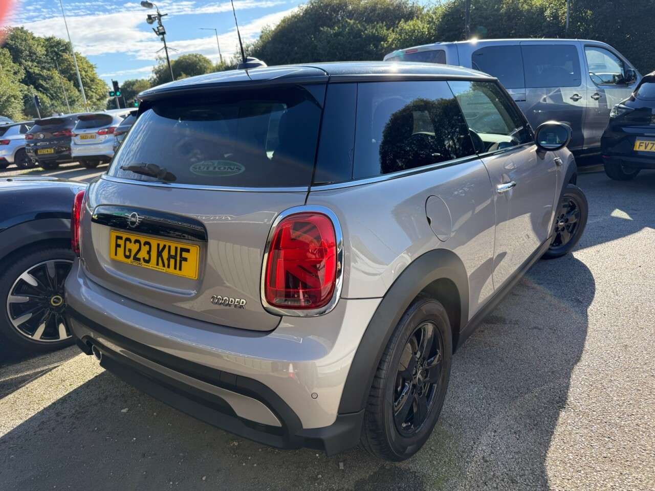 A 2023 MINI HATCH 1.5 Cooper Classic Hatchback 3dr Petrol Steptronic Euro 6 (s/s) (136 ps) PR A 2023 MINI HATCH 1.5 Cooper Classic Hatchback 3dr Petrol Steptronic Euro 6 (s/s) (136 ps) PR
