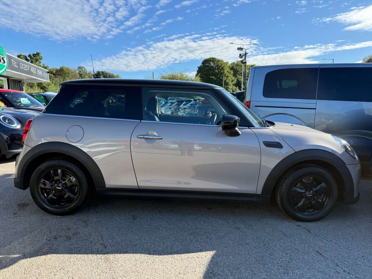 A 2023 MINI HATCH 1.5 Cooper Classic Hatchback 3dr Petrol Steptronic Euro 6 (s/s) (136 ps) PR A 2023 MINI HATCH 1.5 Cooper Classic Hatchback 3dr Petrol Steptronic Euro 6 (s/s) (136 ps) PR