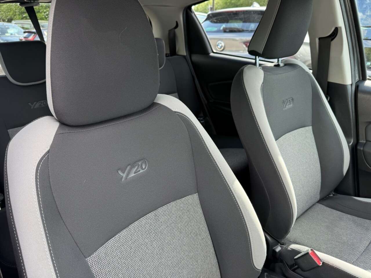 A 2020 TOYOTA YARIS 1.5 VVT-h Y20 Hatchback 5dr Petrol Hybrid E-CVT Euro 6 (s/s) (100 ps) Y20 S A 2020 TOYOTA YARIS 1.5 VVT-h Y20 Hatchback 5dr Petrol Hybrid E-CVT Euro 6 (s/s) (100 ps) Y20 S