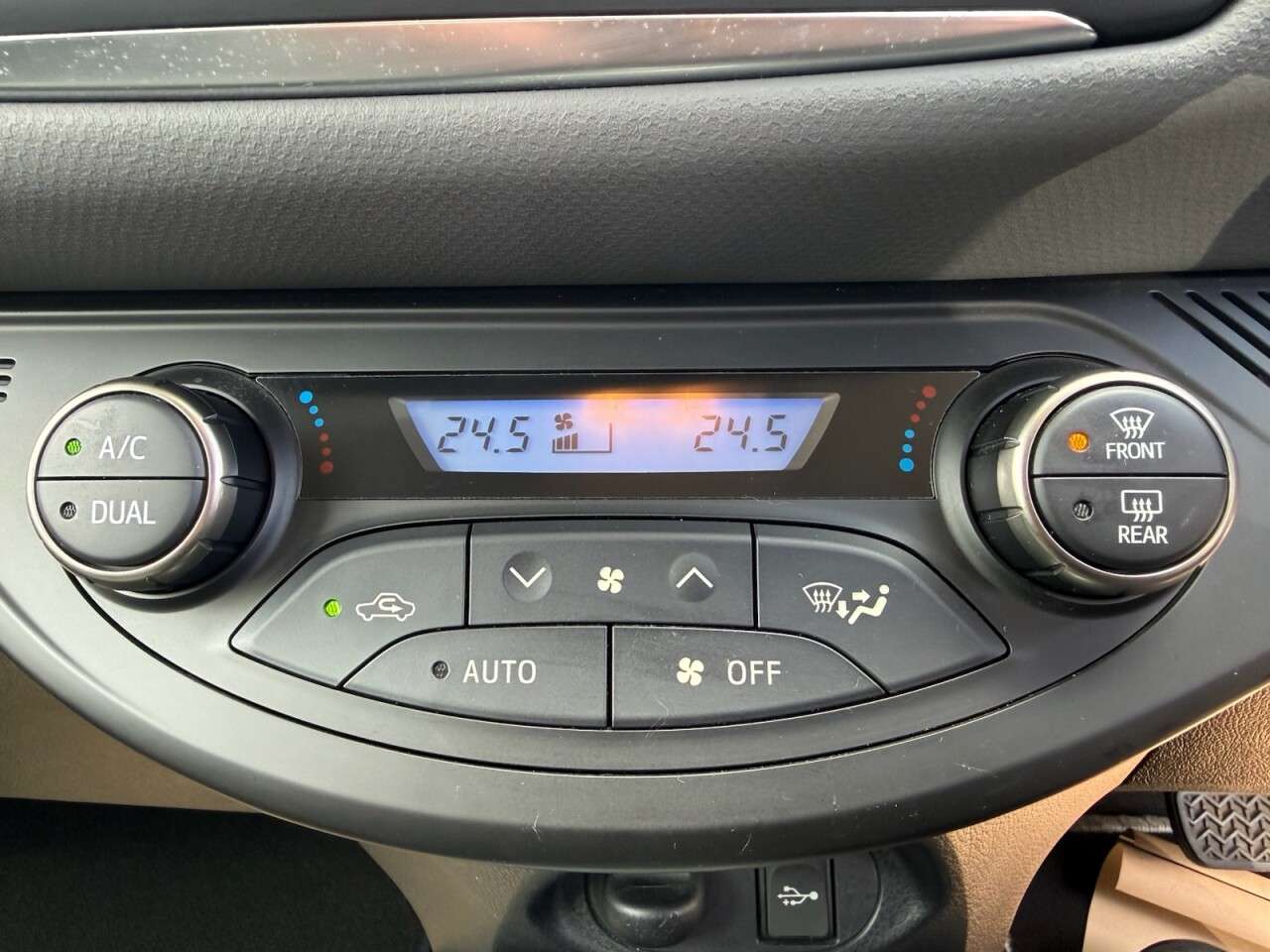 2016 TOYOTA YARIS 2016 TOYOTA YARIS