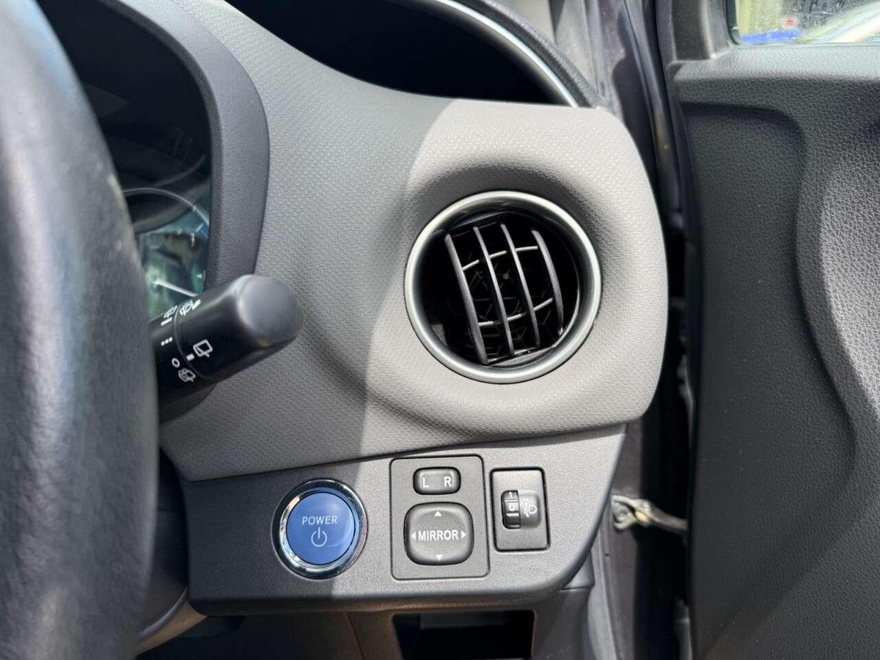 2016 TOYOTA YARIS 2016 TOYOTA YARIS